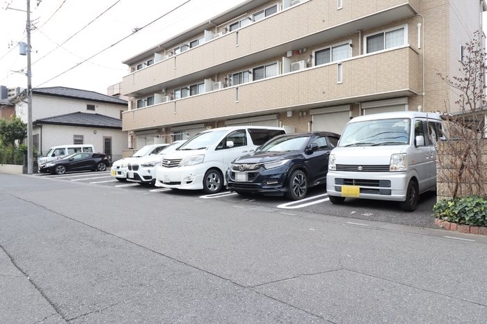 ルガーナ 駐車場