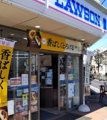 カーサM.U コンビニ