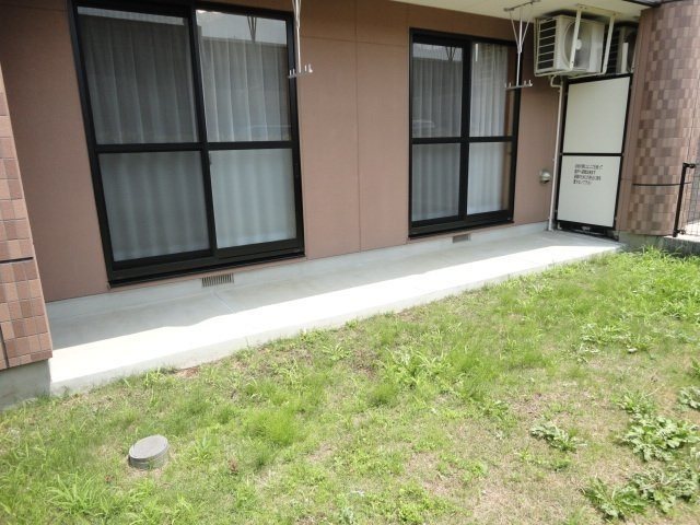 ガーデンヒルズNAKAYAMA弐番館 ベランダ