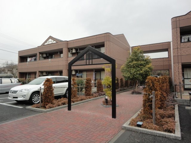ガーデンヒルズNAKAYAMA弐番館 エントランス