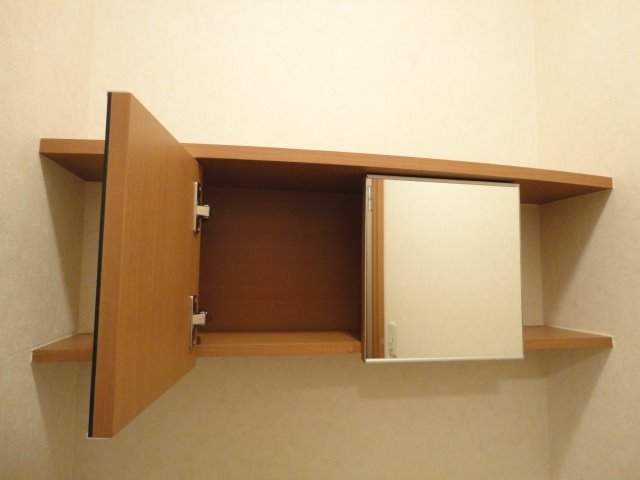 ガーデンヒルズNAKAYAMA弐番館 収納