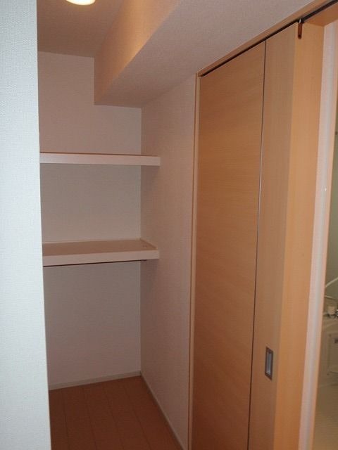 アルバーダ 収納
