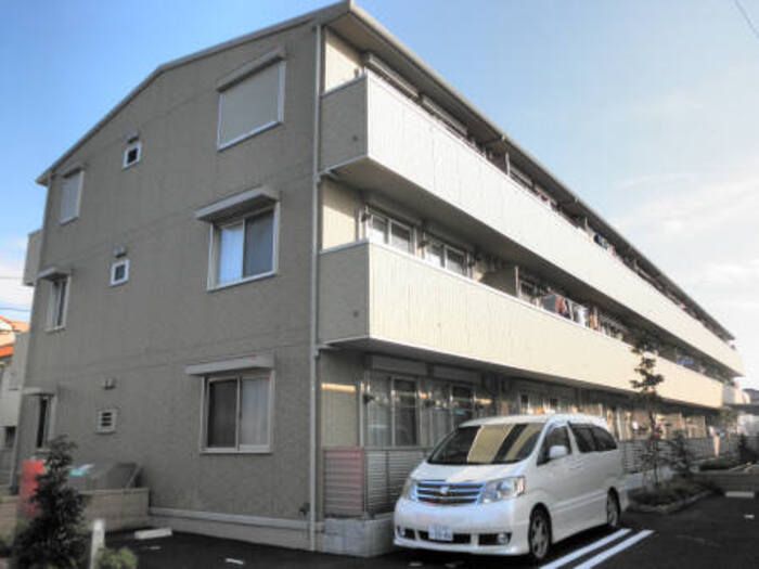 アリエルⅢ 駐車場