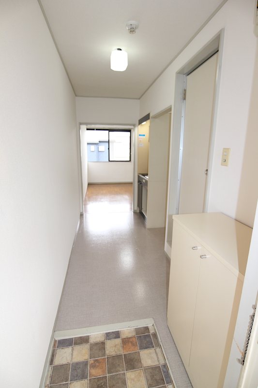 ジュネス鷹の台 玄関
