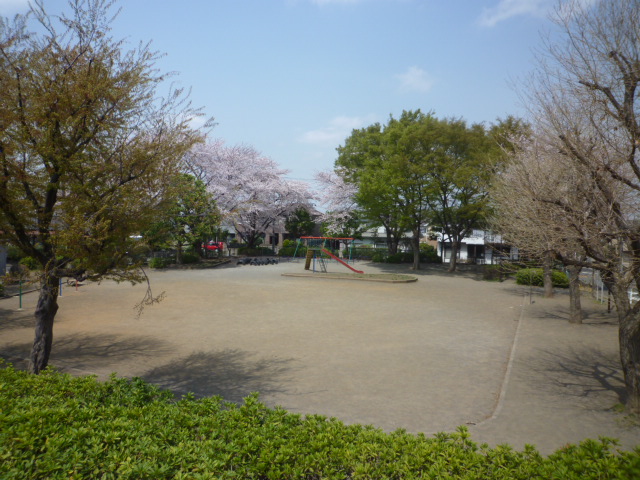 キャピタルメゾンＢ 公園