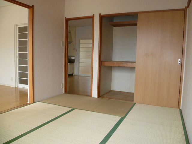アルムヒルズ その他