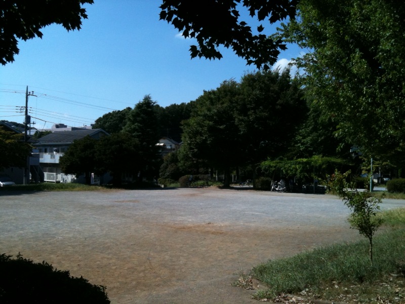 アルムヒルズ 公園