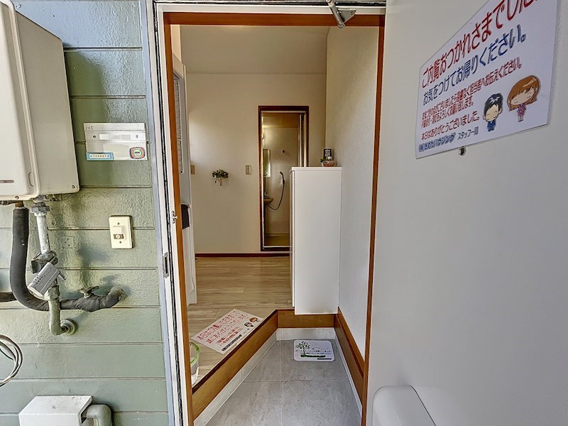 シャトル玉川学園 玄関