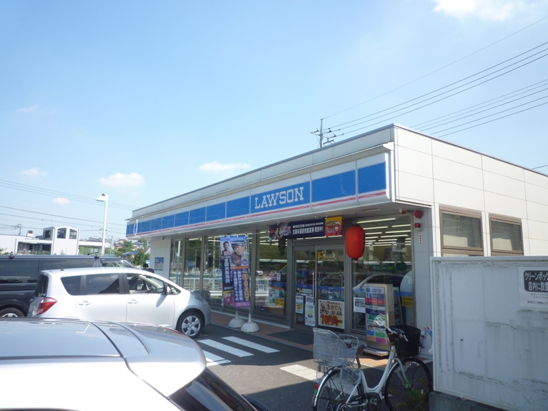 メゾンドシャルム  コンビニ