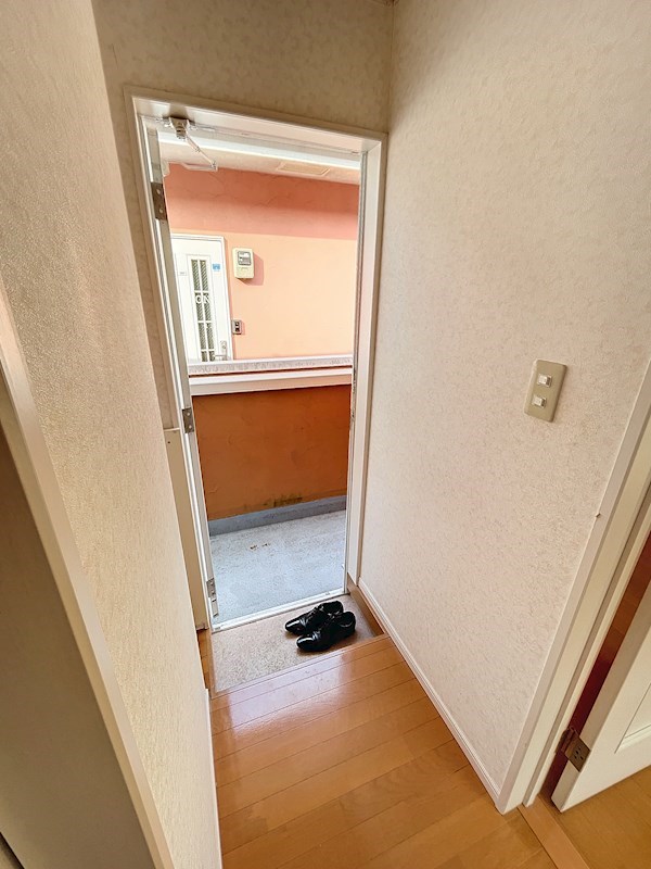 ロッシェル上鶴間第４　2号棟   玄関