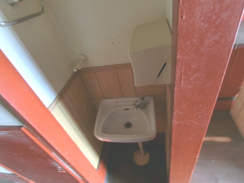 清新5丁目住居付店舗 洗面所