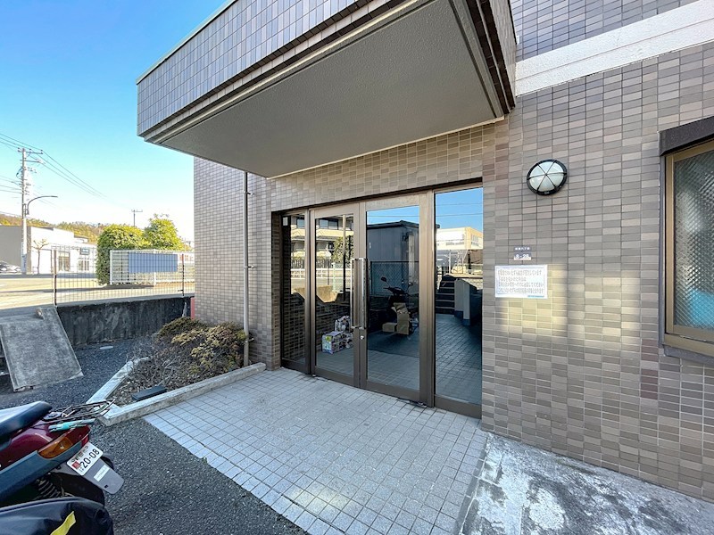 リバーサイド成瀬  エントランス