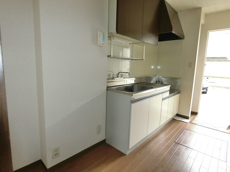 フォレストヒルズＥ キッチン