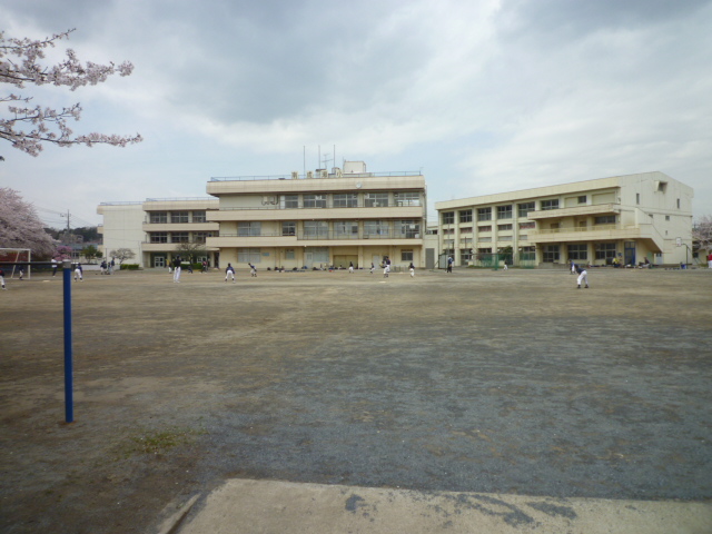 グランドパレス松山 小学校