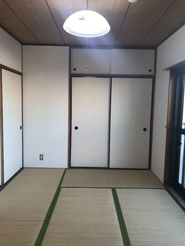 シャトル上杉 ベッドルーム