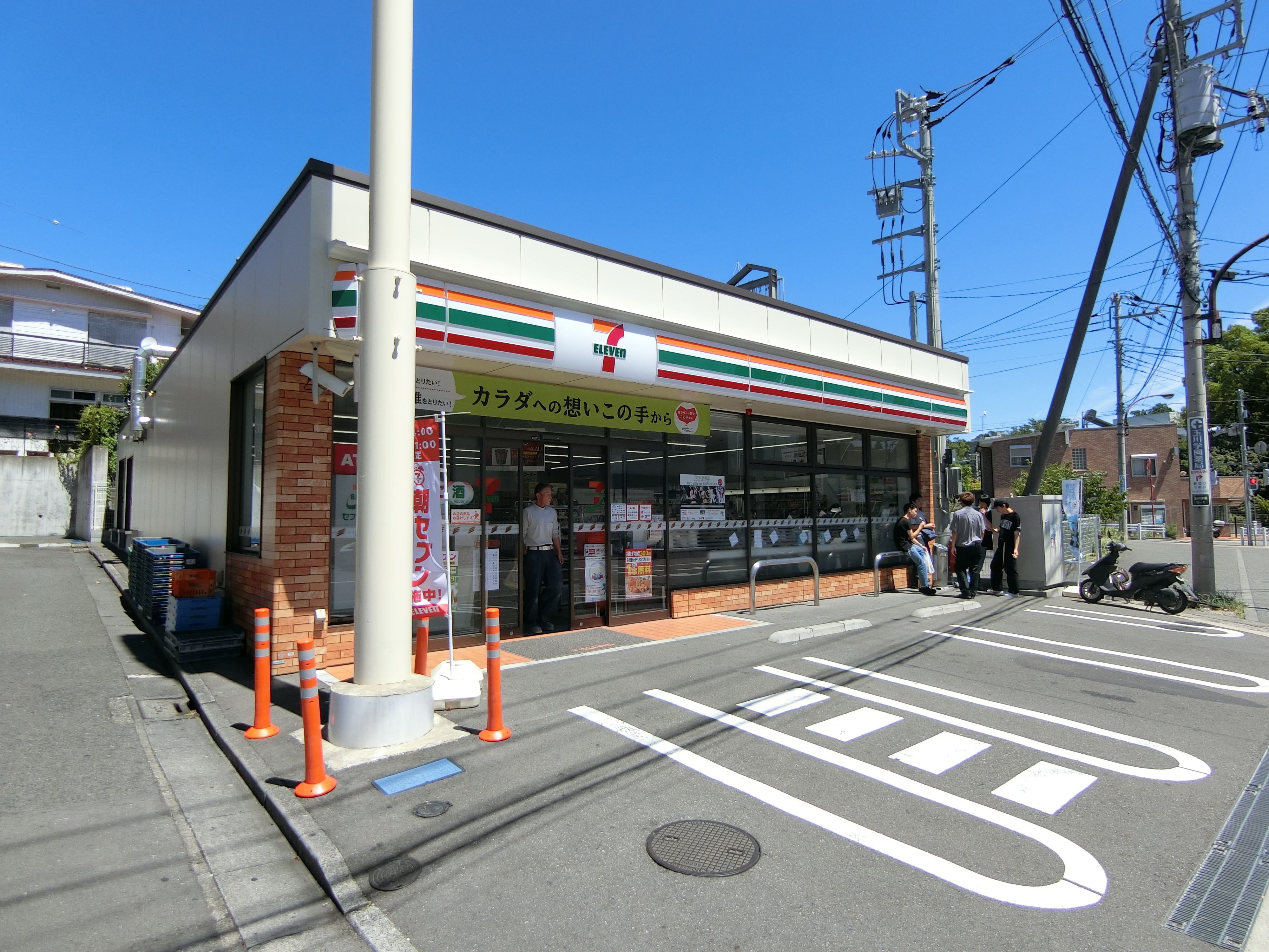 S-RESIDENCE玉川学園前 コンビニ