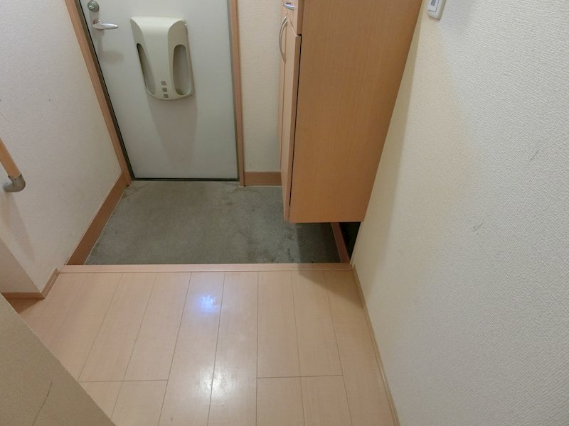 サニーコート小川 玄関