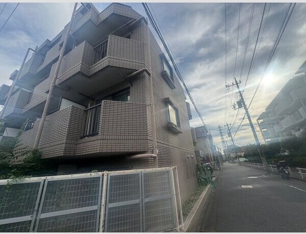 デアベルクハイム 外観