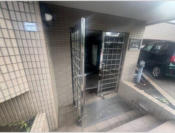 デアベルクハイム エントランス