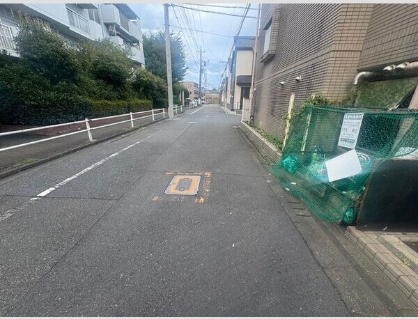 デアベルクハイム 駐車場