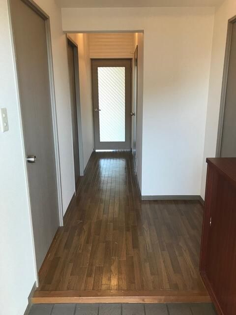グランドヒル 玄関