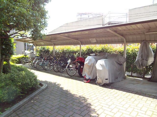 グランドヒル 駐車場