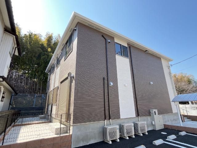 アルモ 駐車場
