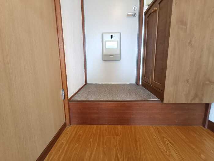 サンセール岡部 玄関