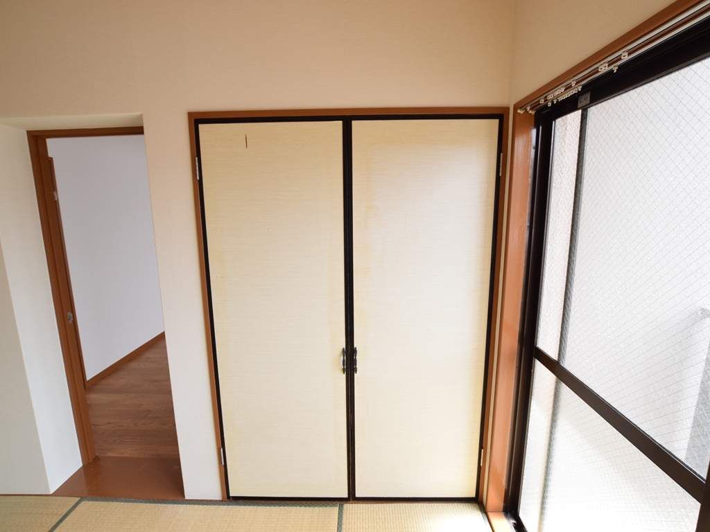 ラセーヌ東林間 収納