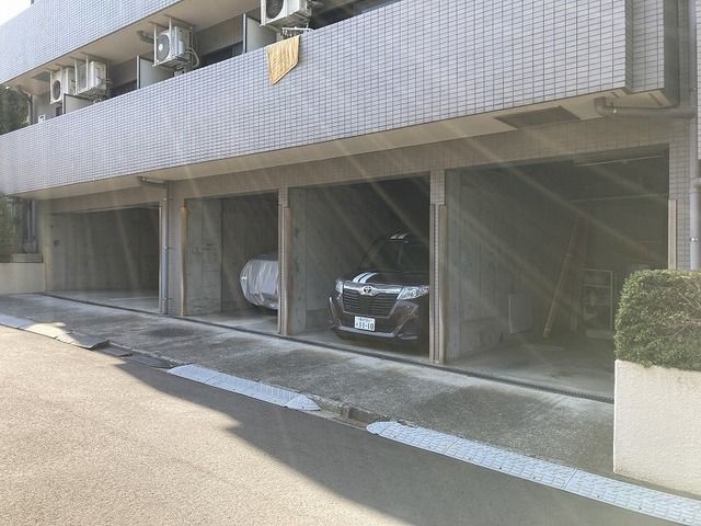 フレンドポート南町田第１ 駐車場
