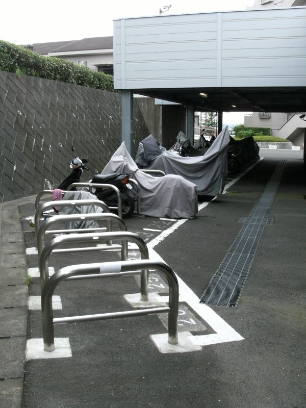 オクトス市ケ尾 駐車場