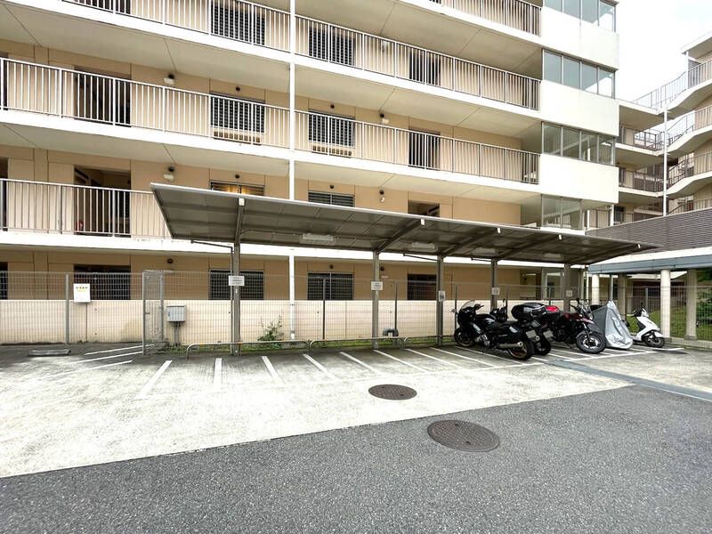 S-FORT横浜青葉台 駐車場