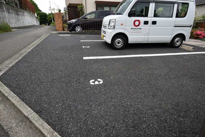 ビラージュ町田 駐車場