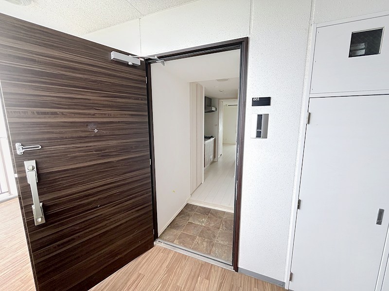 TLRレジデンス町田 玄関