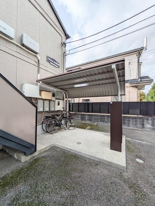 プルミエール相模原 駐車場