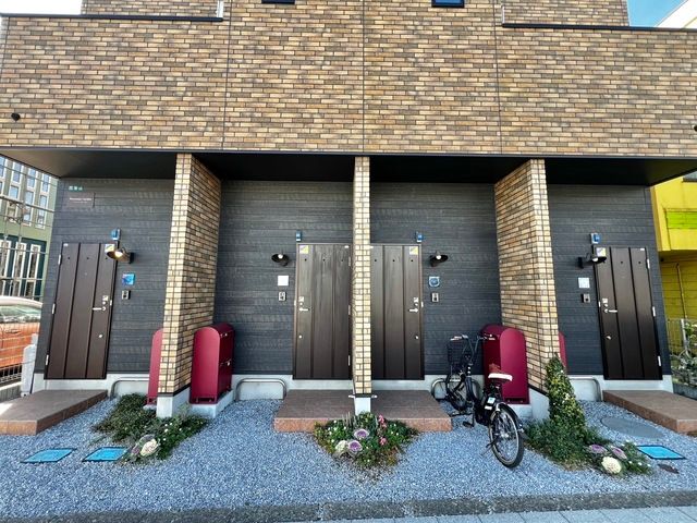 ペレニアルガーデン 外観