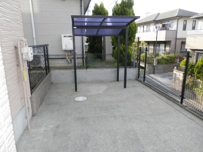 クローバーズヒル　Ａ A- 駐車場