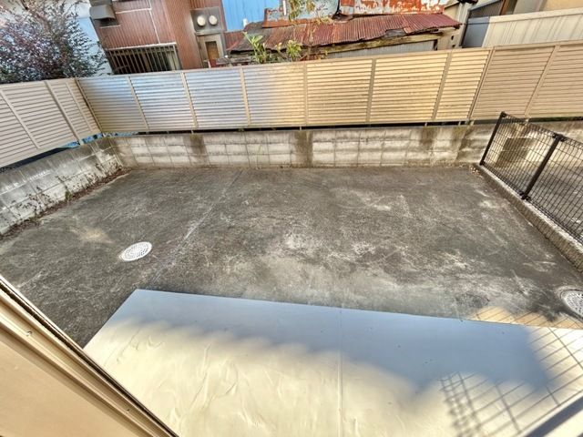 グロリア 庭