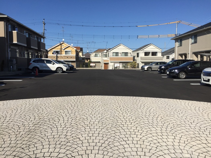 GLADIOLE・ISHII　A棟 駐車場