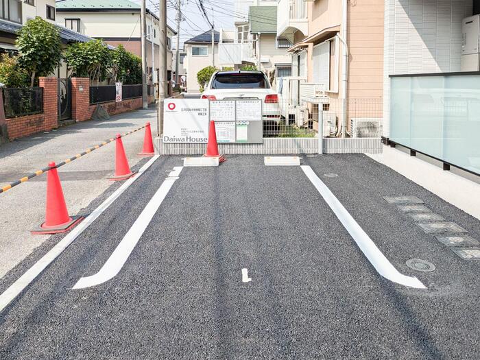 クレーア中央林間 駐車場