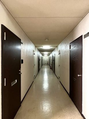 アカデミー・グローリア初穂町田合同ビル ロビー