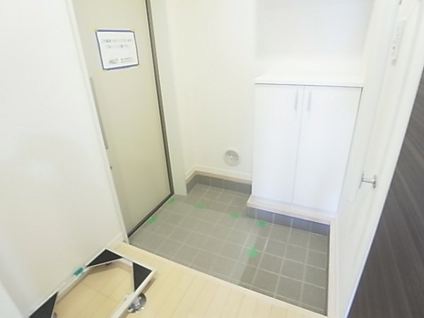 シャーメゾン上十条 玄関