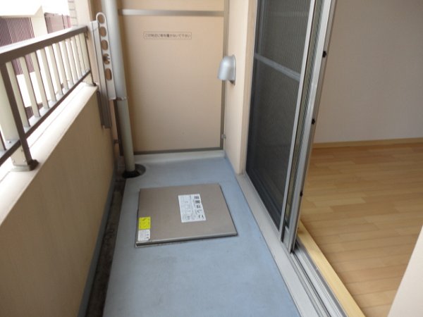 白山ハイツ ベランダ