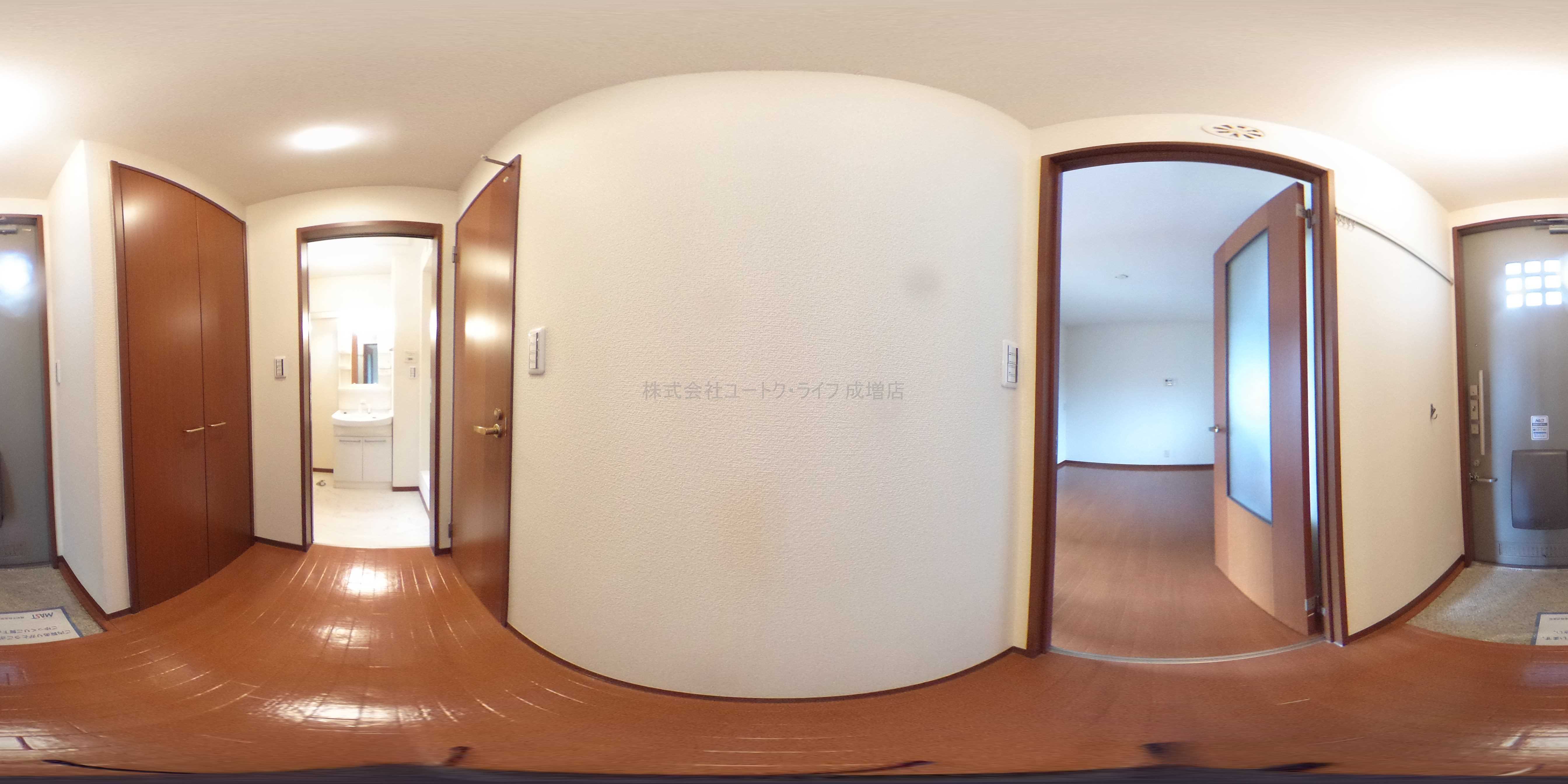 ヒラソール 玄関