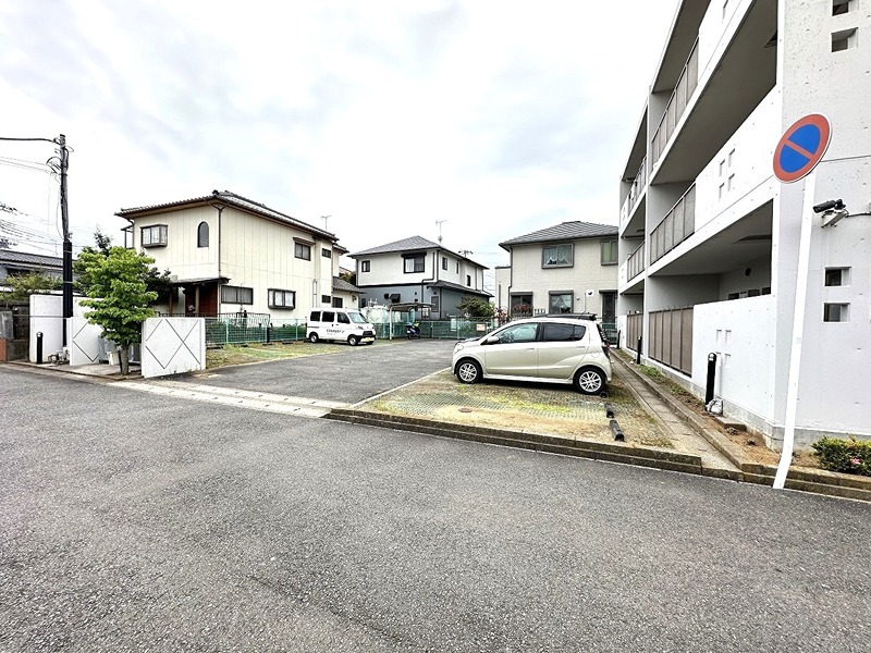 REⅢマンション 駐車場