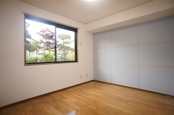 白山ハイツ5 ベッドルーム
