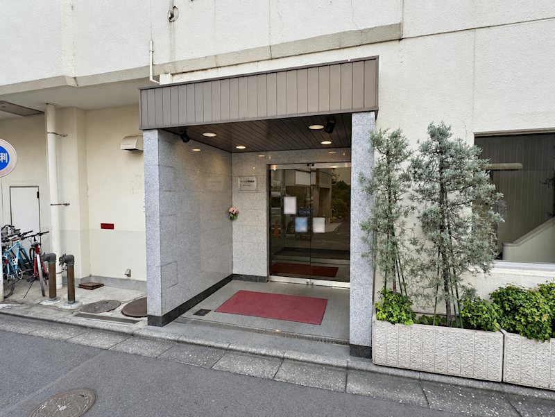 ウェスト早稲田マンション エントランス