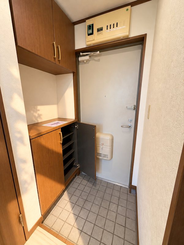 東領家ハイツ 玄関