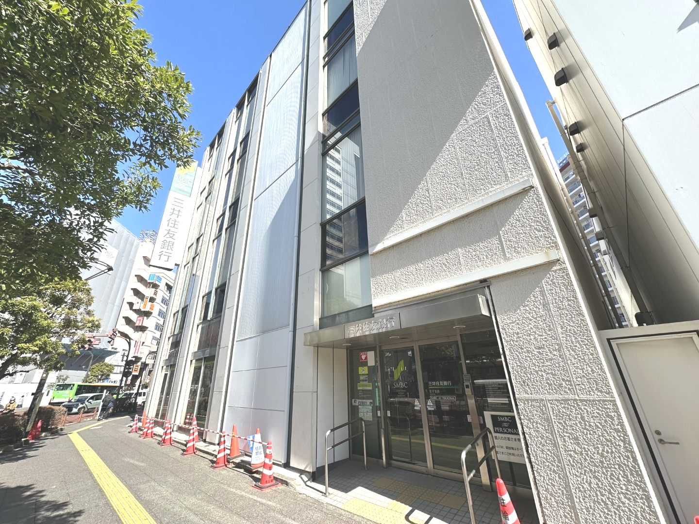 PACIFIC OJI BLDG 銀行