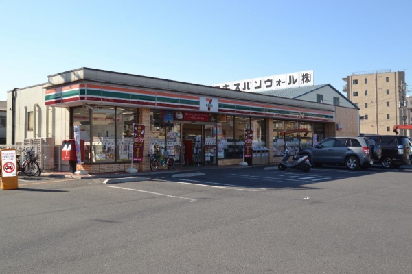 江北2丁目第３駐車場  コンビニ